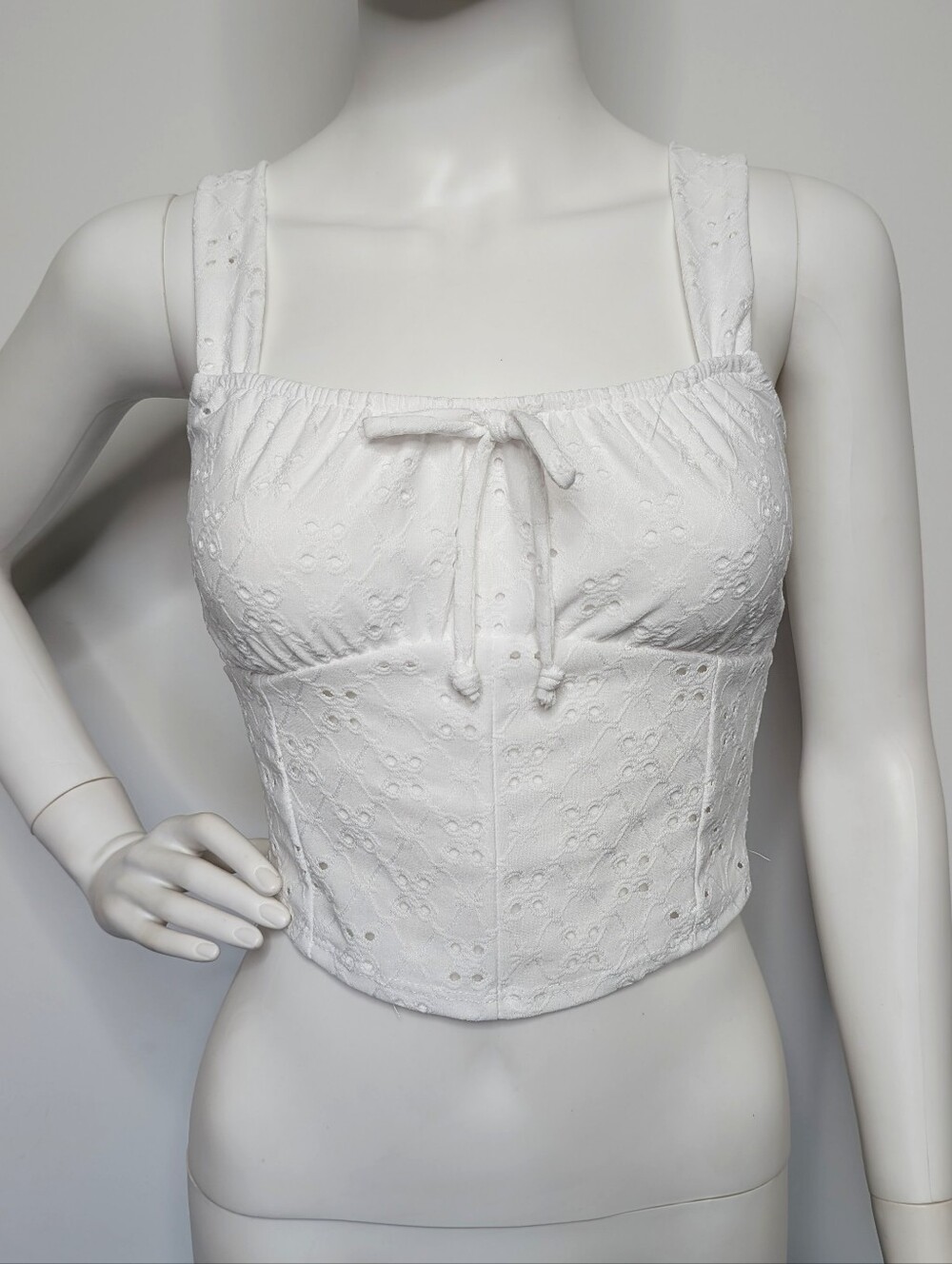 White Eyelet Lace Sleeveless Tank Peasant Crop Top Boho Coastal Cottagecore